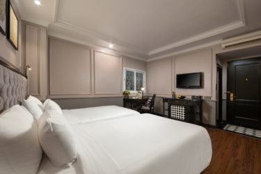 executive twin room with walk-in shower in hanoi